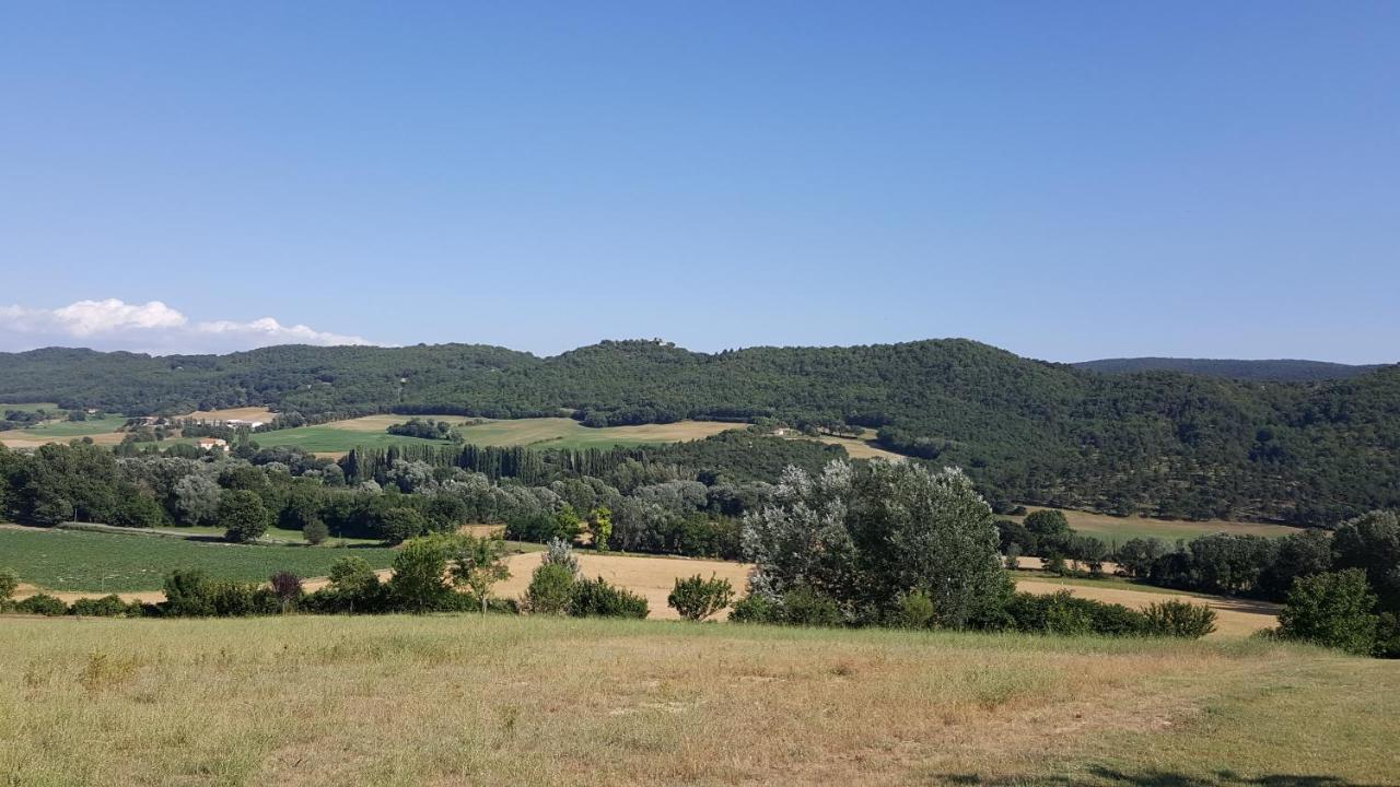 Les Nefliers Gite Céreste Exteriér fotografie